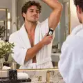 Acqua di Parma Essenza Deodorante in elegante ambientazione maschile
