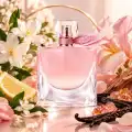 Lanc&ocirc;me La Vie Est Belle Vanille Nude con elementi ispirati agli ingredienti della fragranza